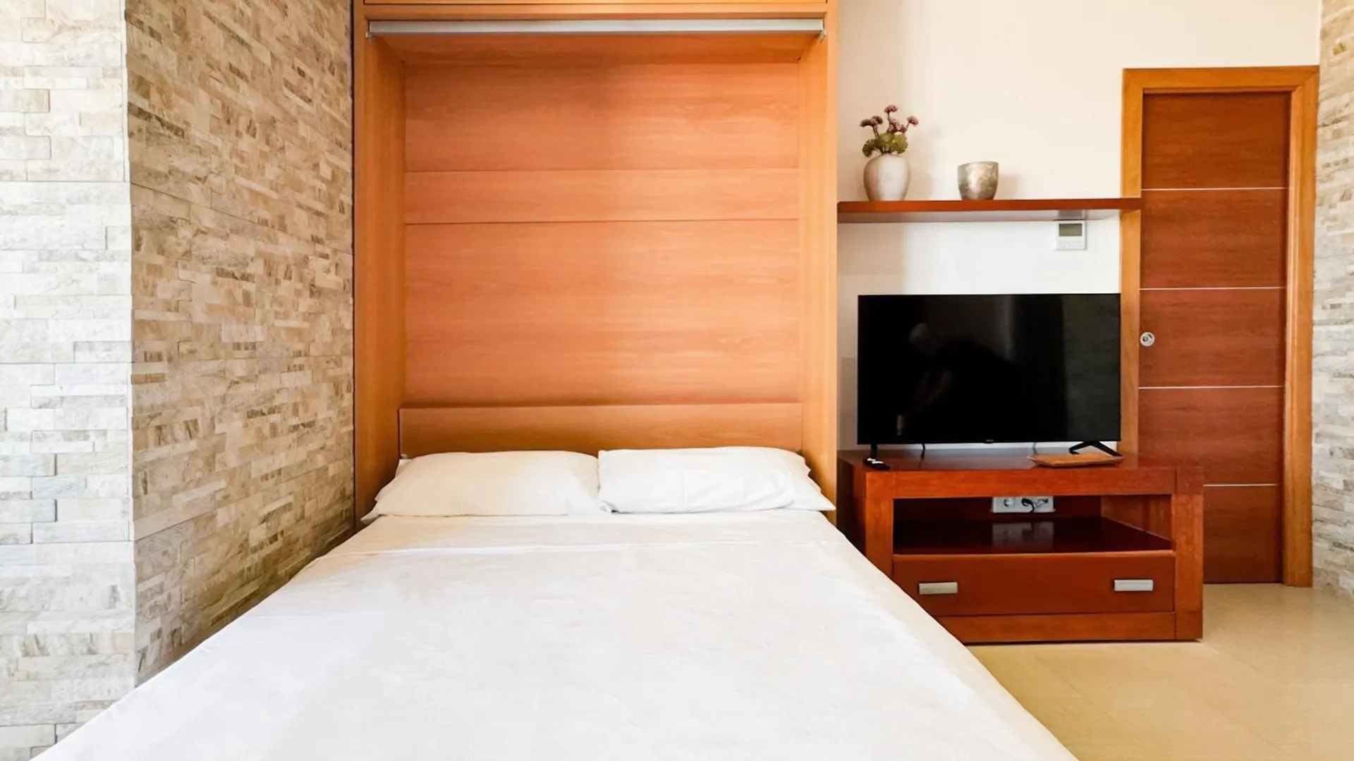 Apartamento Vista Al Mar مالقة 0*,